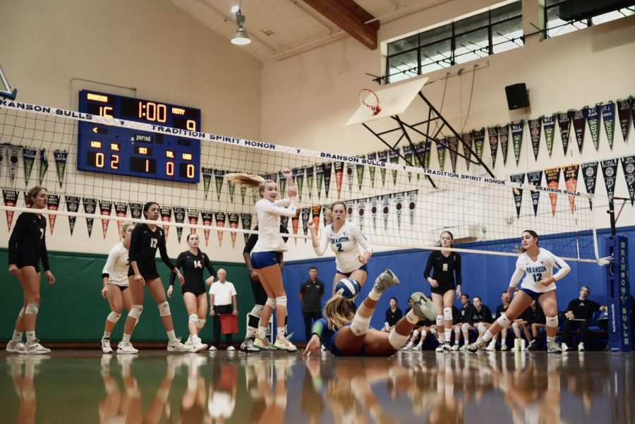 Branson+libero+Lauren+Dignan+dives+for+the+ball.+The+Sept.+10+game+ended+in+a+loss+to+Archbishop+Mitty%2C+but+showed+some+growing+strengths+of+the+girls+varsity+volleyball+team.