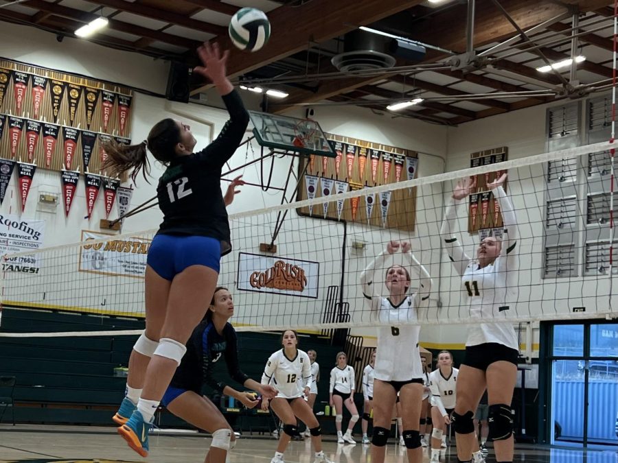 Eva Lacy jumps for a shot against San Marin, Sept. 30, 2022. In perhaps its swiftest victory this season, Branson girls varsity volleyball soundly defeated San Marin.