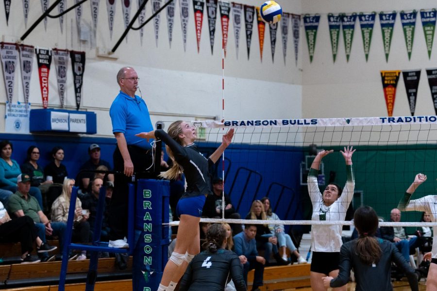 Sadie Snipes angles for a shot against Pitman at home, Nov. 8, 2022. The Branson outside hitter logged another offensive splash during a first-set scoreboard streak.